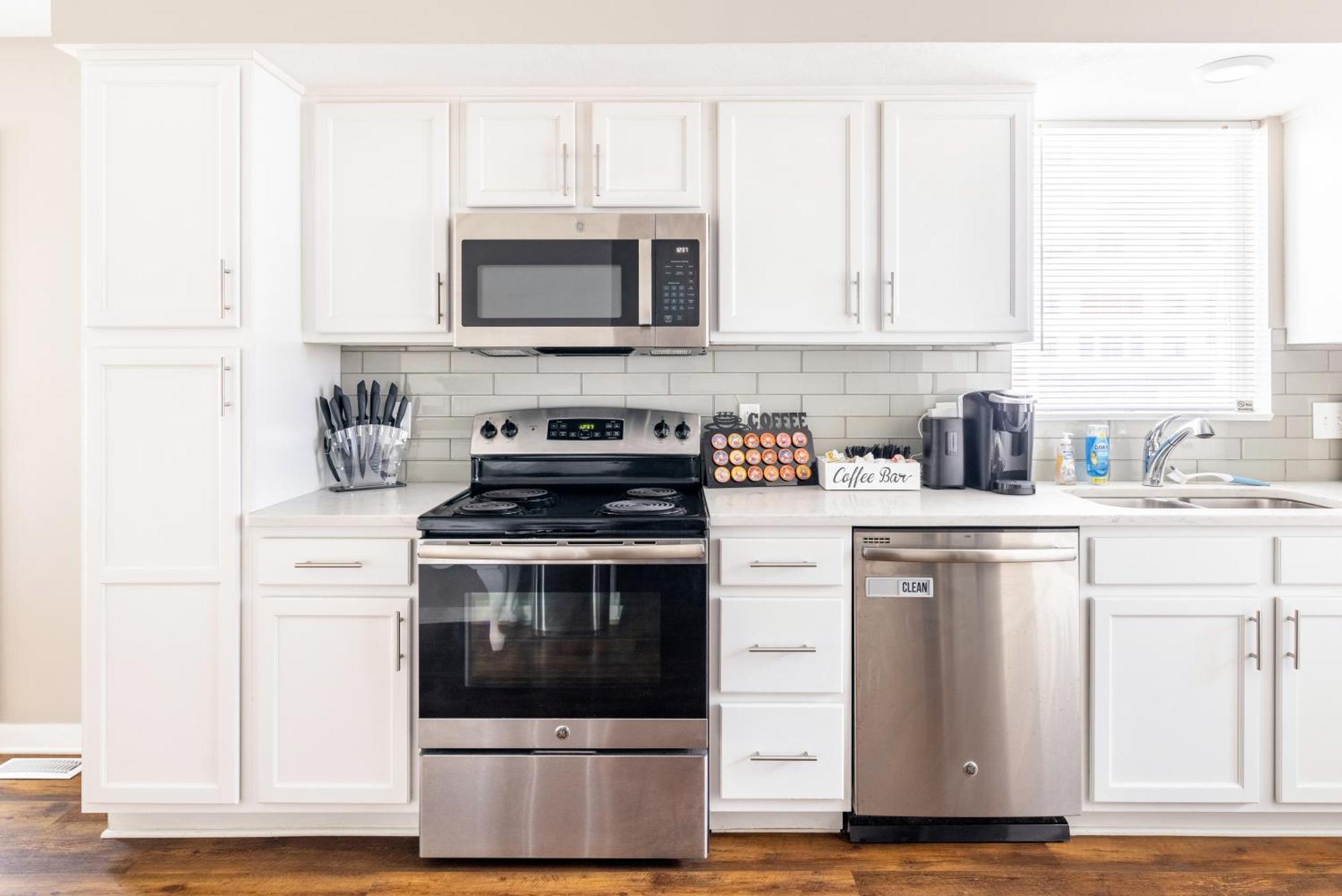 Luxury Downtown Townhome Private Garage Unit 9 Cleveland Exteriör bild